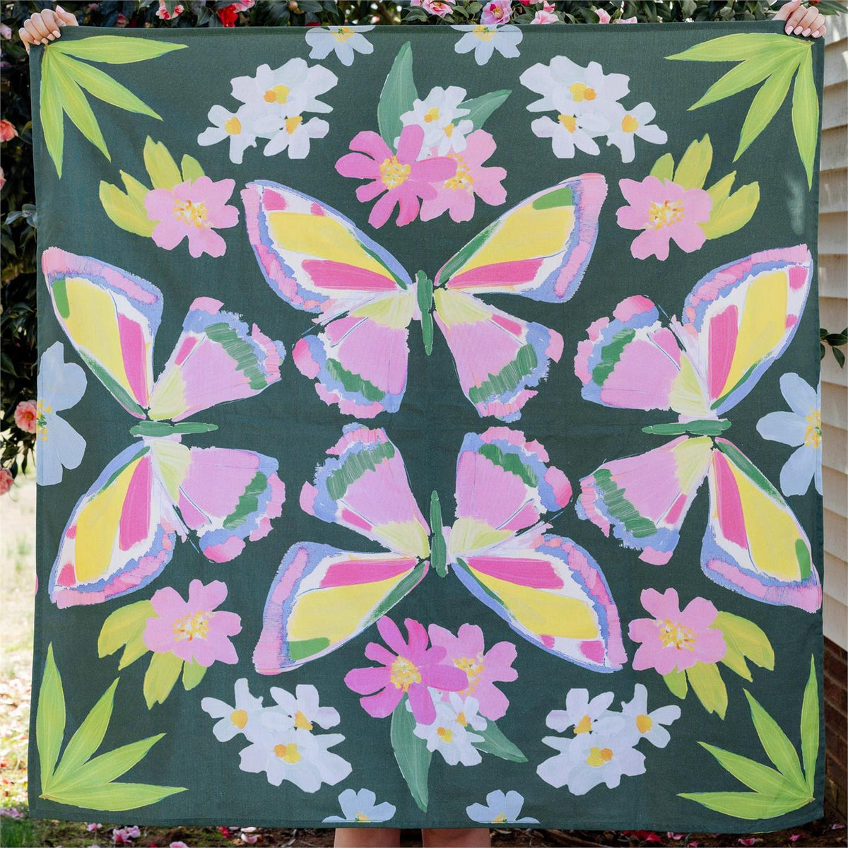 Table Topper - Garden Party