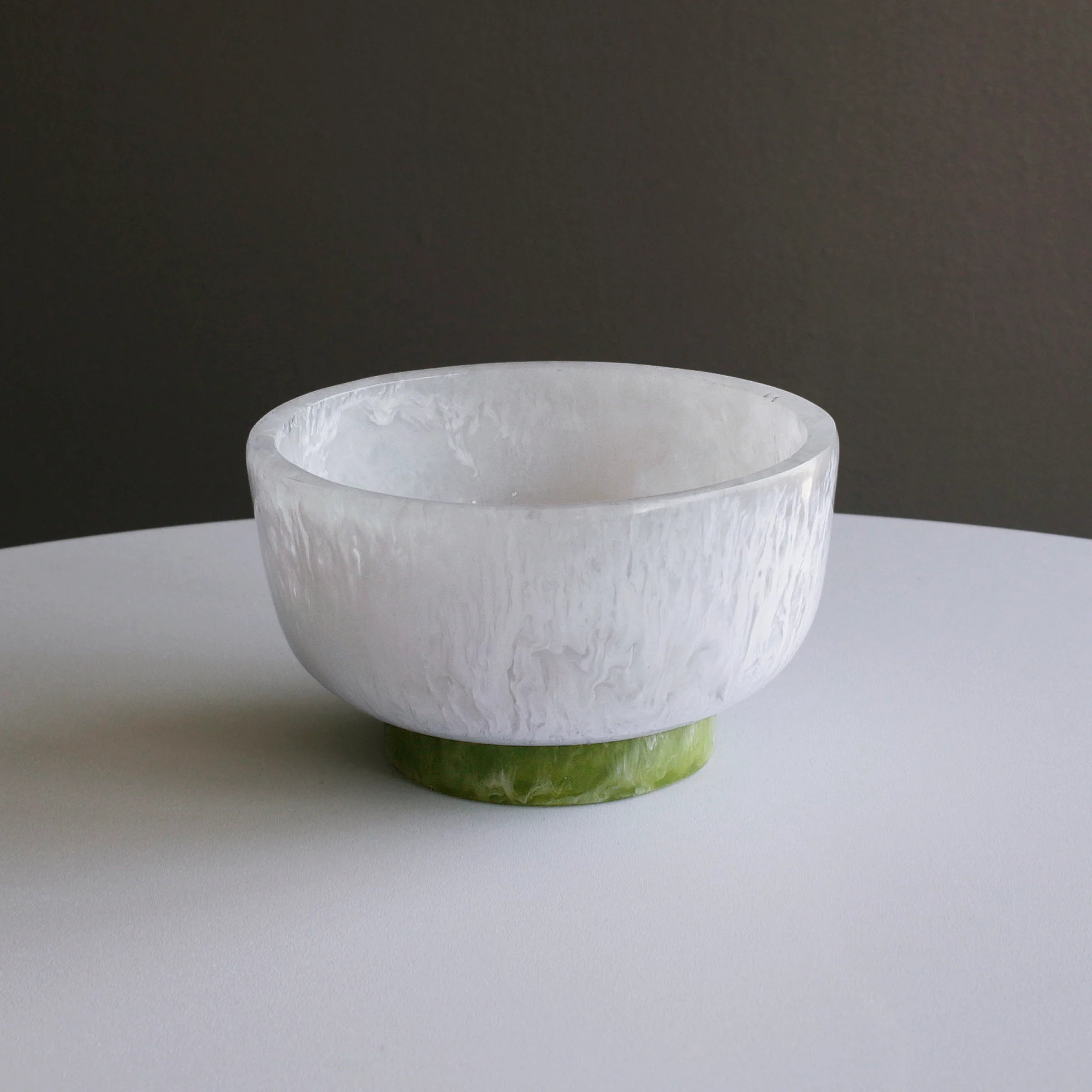 RESIN Rio Small Bowl with Base (White and Green)
