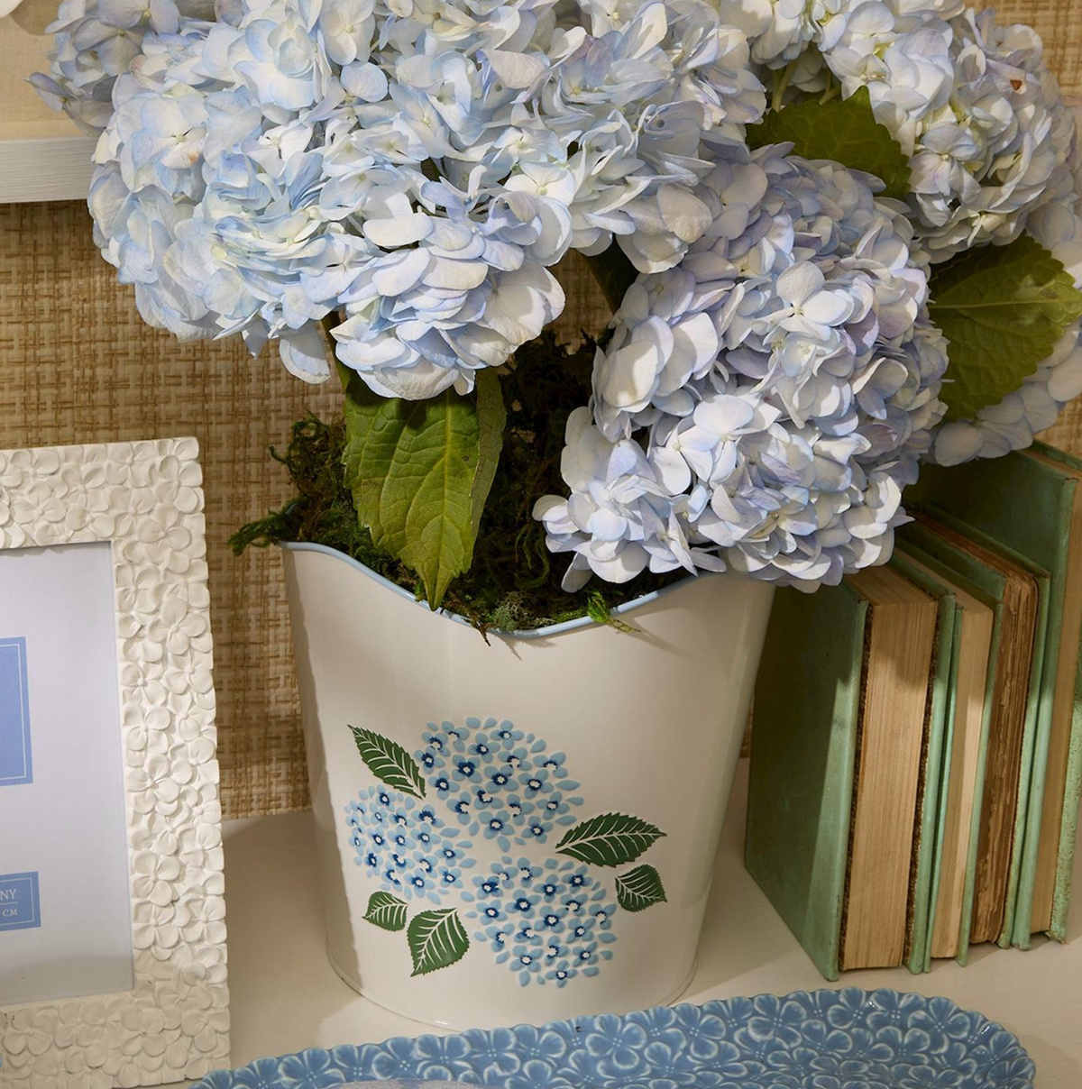 Set of 2 Hydrangea Blue Flower Cachepots includes 2 Sizes